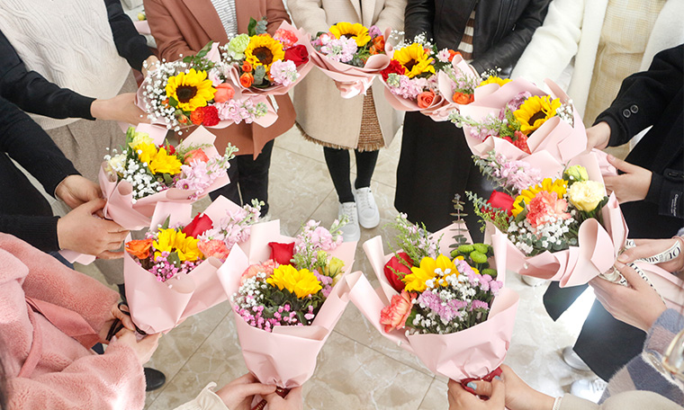 愛在三八節(jié)，情暖半邊天——濟(jì)南賽成為女員工送上節(jié)日祝福